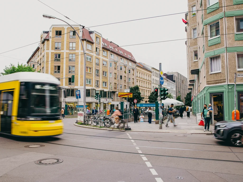 Direkt in der Nähe des U-Bahnhofes Weinmeisterstraße